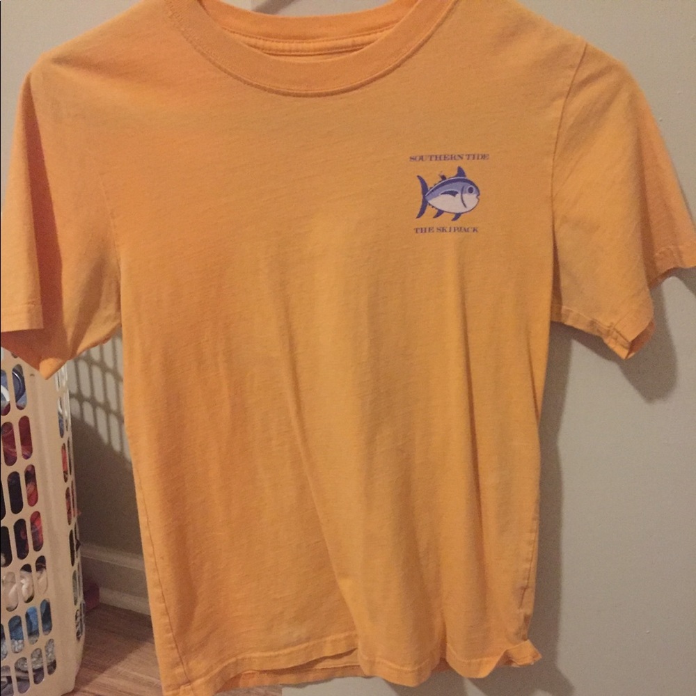 T-shirt, southern tide